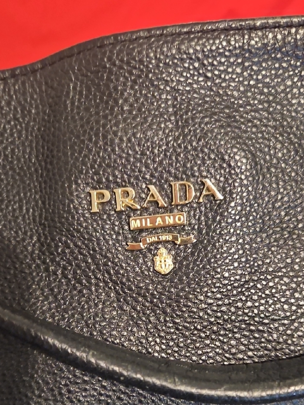 Prada Vitello Daino Extra Large Pebbled Leather Tote Bag - Picture 2 of 14